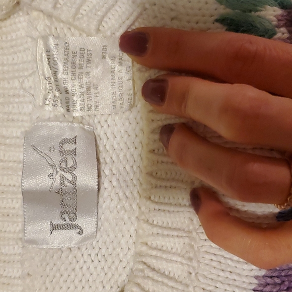 Cottagecore Knit Sweater - Picture 5 of 6